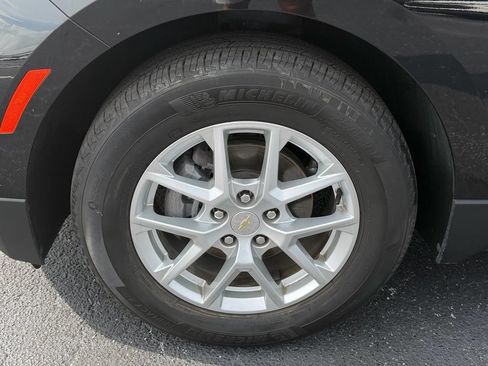 Used 2024 Chevrolet Equinox LS w/ LS Convenience Package FWD image 17