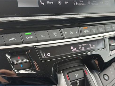 New 2026 Honda Odyssey Touring image 25