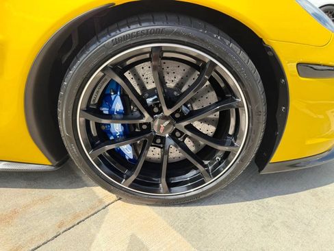 Used 2010 Chevrolet Corvette ZR1 w/ Preferred Equipment Group RWD image 12