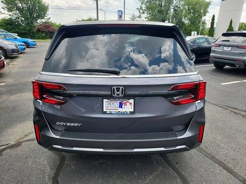 New 2026 Honda Odyssey EX-L image 5