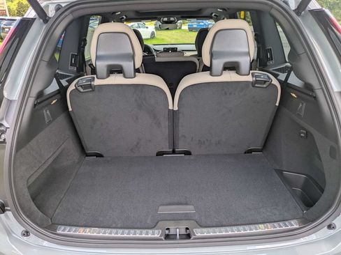Used 2026 Volvo XC90 B5 Core AWD/4WD image 13