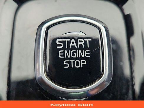 Used 2020 Volvo XC90 T6 Inscription w/ Protection Package Premier image 22