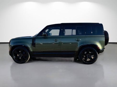 New 2026 Land Rover Defender 110 X-Dynamic SE image 2