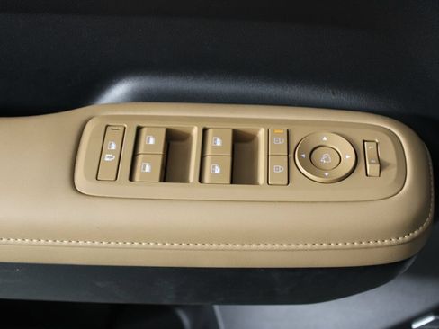 Certified 2025 Hyundai Santa Fe Limited FWD image 24