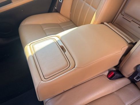 Used 2016 Lexus ES 350 w/ Luxury Package w/Wood Trim image 35