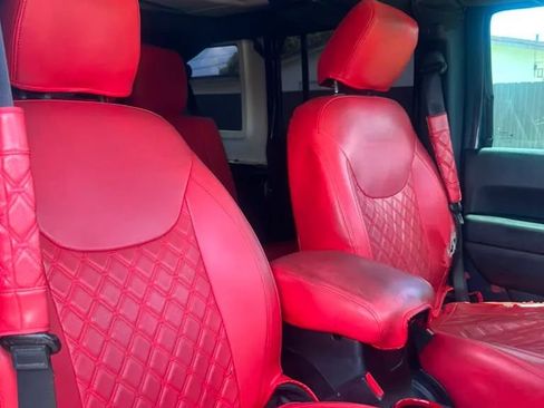 Used 2017 Jeep Wrangler Unlimited Sport w/ Quick Order Package 24S AWD/4WD image 13