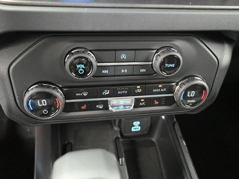 New 2025 Ford Bronco Big Bend image 3