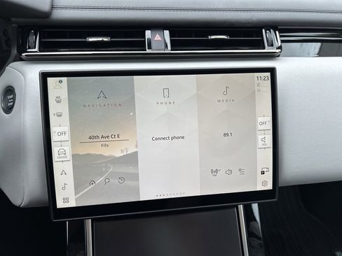 New 2026 Land Rover Range Rover Velar Dynamic SE image 25