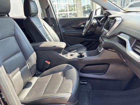 Used 2024 GMC Terrain SLT AWD/4WD image 25