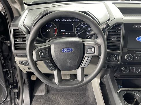 Used 2021 Ford F350 XLT w/ XLT Premium Package AWD/4WD image 12