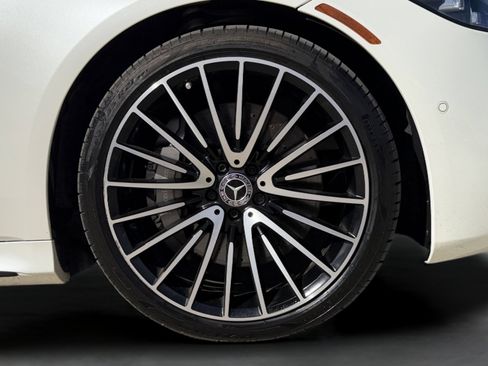 Used 2022 Mercedes-Benz S 500 4MATIC w/ AMG Line Package image 8