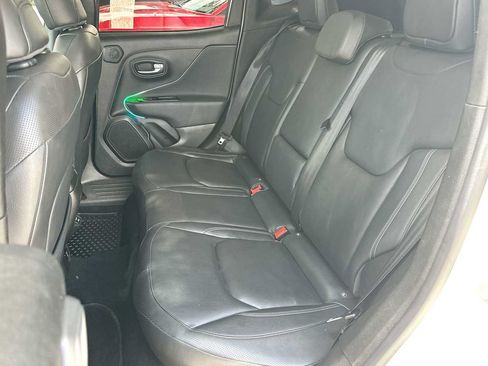 Used 2022 Jeep Renegade Limited w/ Sun, Sound & Wheels Group AWD/4WD image 23
