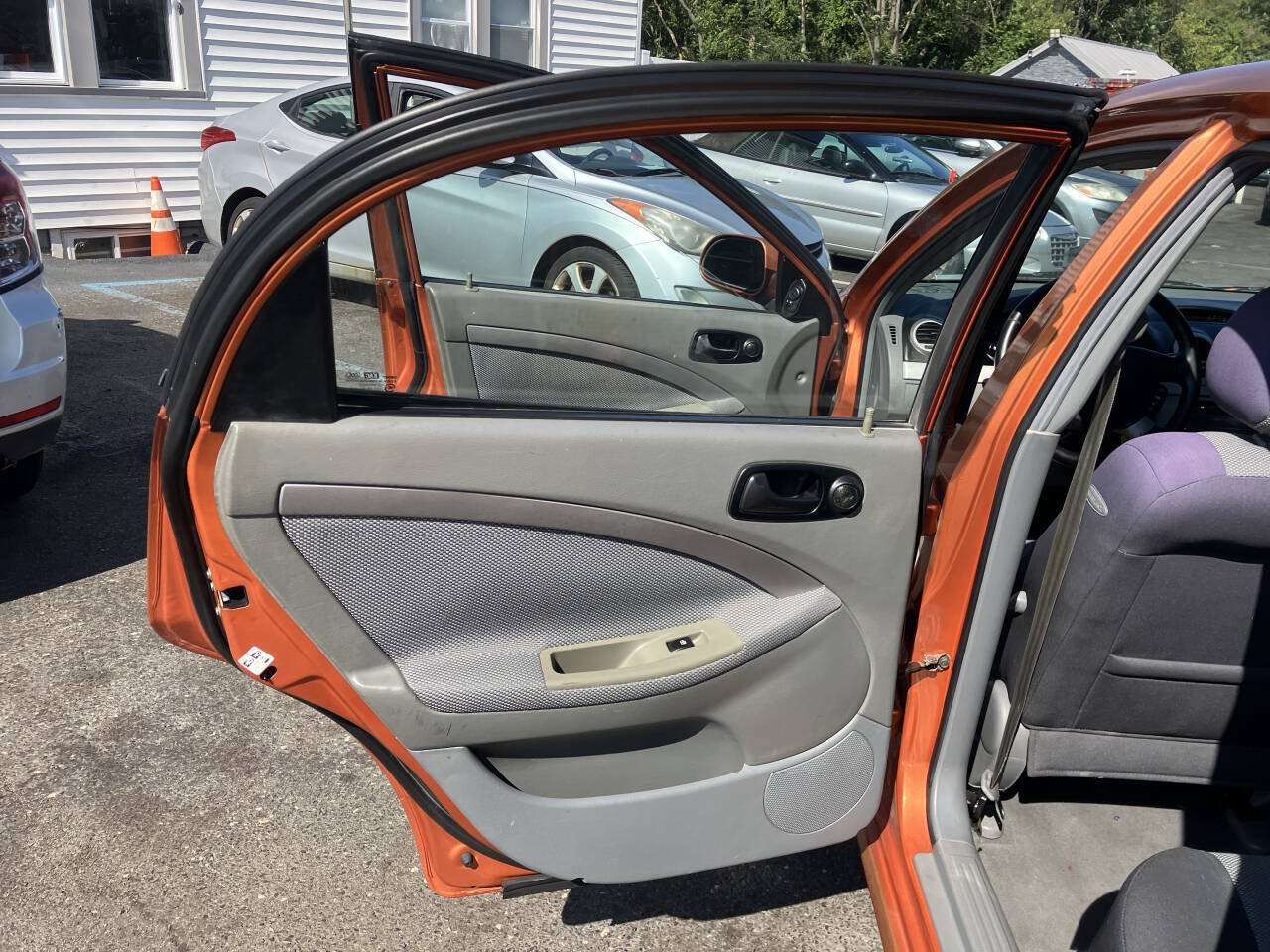 Used 2006 Suzuki Reno FWD image 18