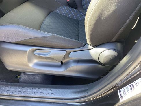 Used 2020 Toyota C-HR XLE image 14