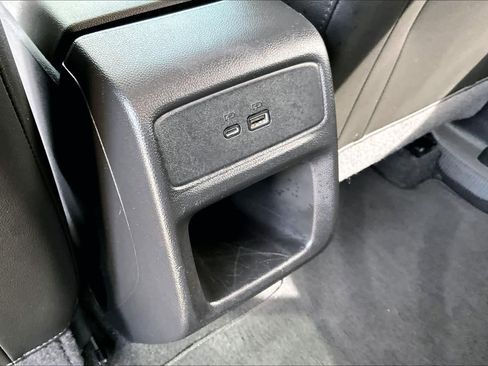 Used 2024 Chevrolet Trax LT FWD image 33