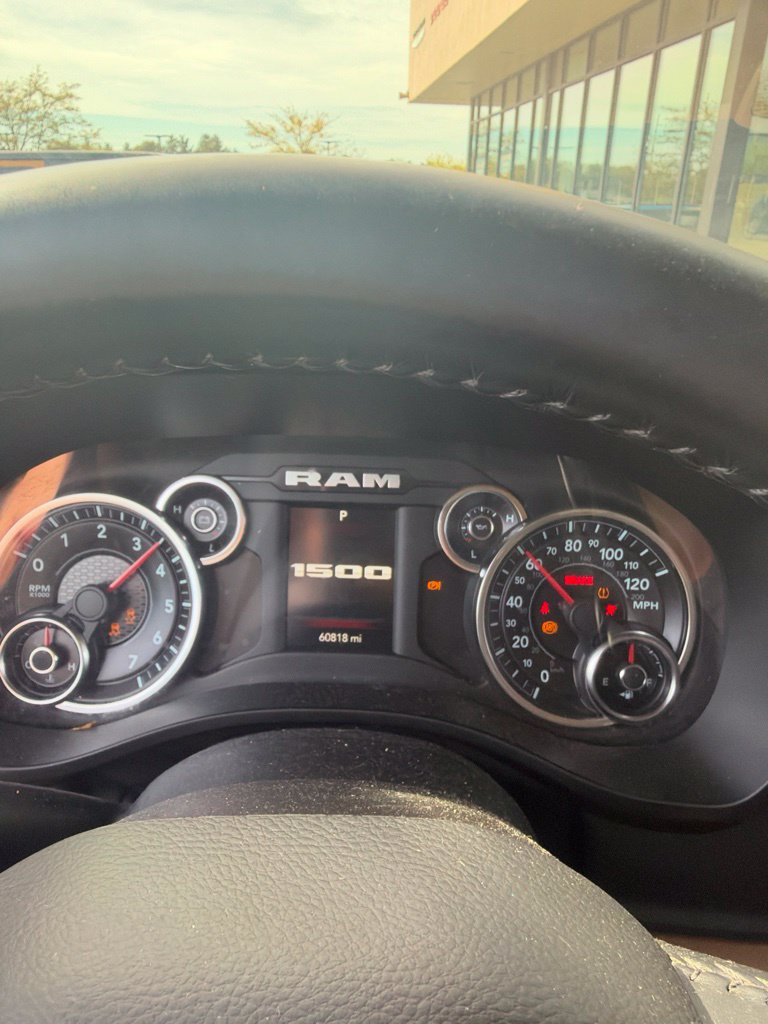 Used 2019 RAM 1500 Big Horn AWD/4WD image 9