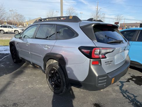 Used 2023 Subaru Outback Wilderness image 5