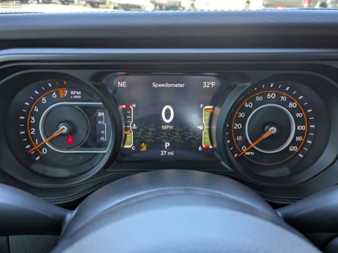 New 2026 Jeep Gladiator Sport AWD/4WD image 29