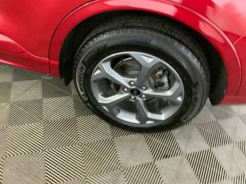 Used 2024 Ford Escape ST-Line w/ Cold Weather Package FWD image 23