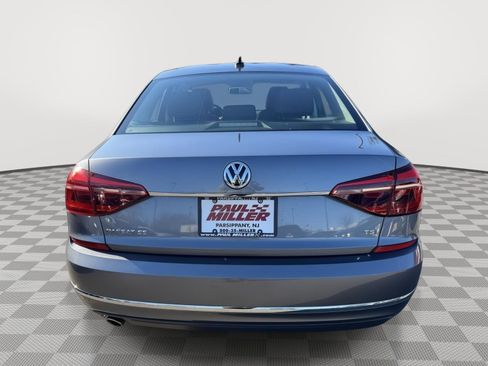 Used 2017 Volkswagen Passat 1.8T SE image 5