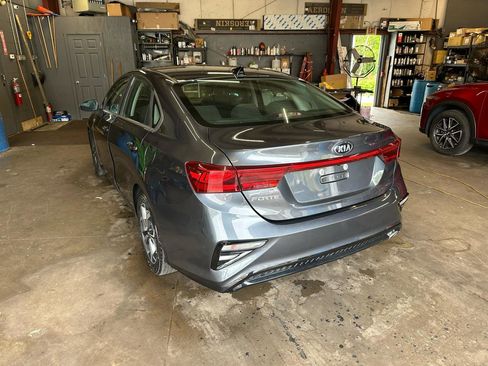 Used 2020 Kia Forte LXS FWD image 7
