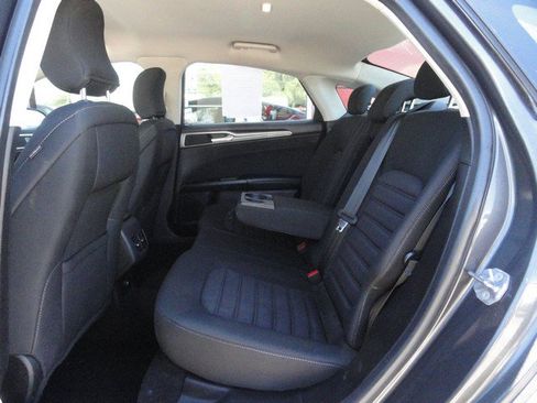 Used 2019 Ford Fusion SE AWD/4WD image 11