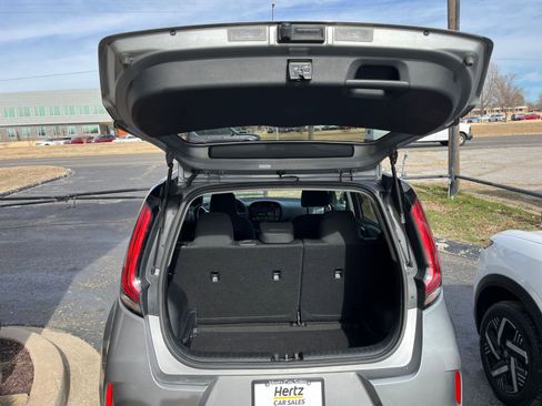 Used 2025 Kia Soul LX w/ LX Technology Package image 29