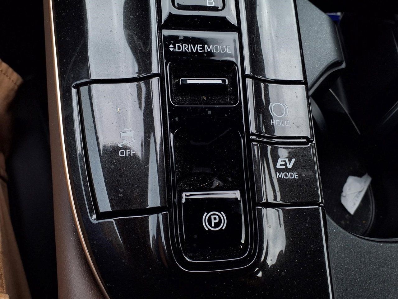 Certified 2024 Toyota Crown AWD/4WD image 19