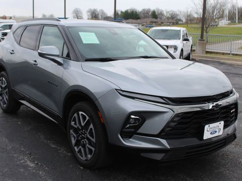 Used 2025 Chevrolet Blazer RS AWD/4WD image 10