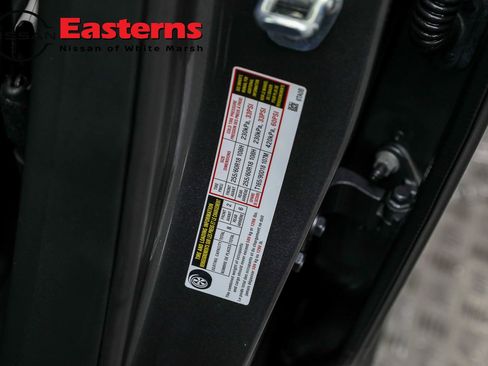 Used 2023 Nissan Pathfinder SL AWD/4WD image 35