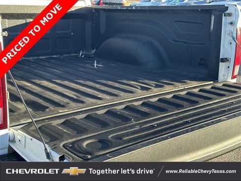 Used 2022 RAM 1500 Tradesman w/ Chrome Appearance Group image 32