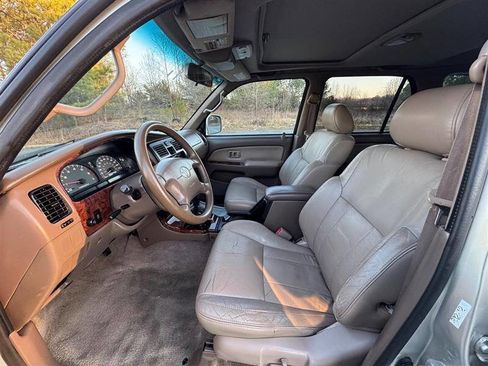 Used 2000 Toyota 4Runner Limited image 25