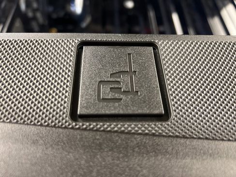 New 2025 Ford F150 Lightning Lariat image 39