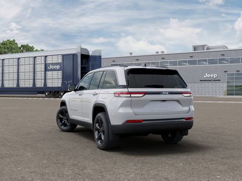 New 2026 Jeep Grand Cherokee Limited image 3