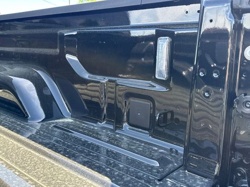 New 2025 Jeep Gladiator Rubicon w/ Convenience Group image 20