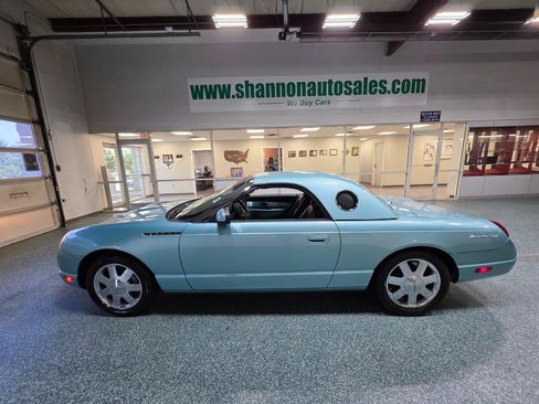 Used 2002 Ford Thunderbird RWD image 11