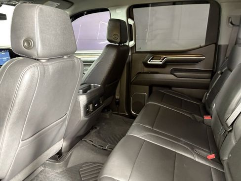 Used 2024 Chevrolet Silverado 1500 LT Trail Boss w/ LT Trail Boss Premium Package image 38