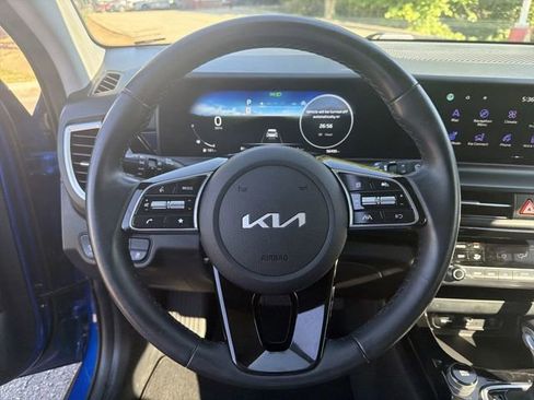 Used 2024 Kia Seltos S FWD image 14