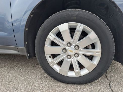 Used 2011 Chevrolet Equinox LT image 25