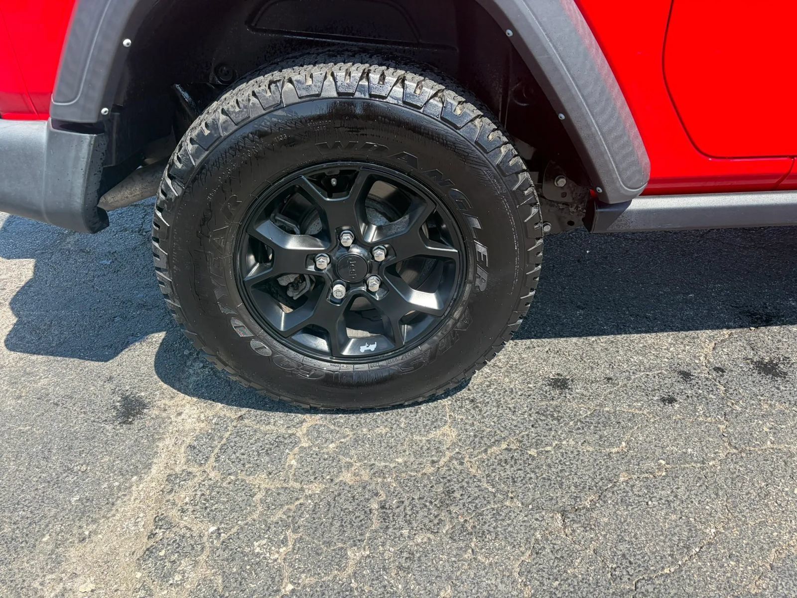 Used 2021 Jeep Wrangler Sport AWD/4WD image 11