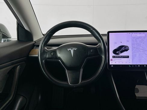 Used 2019 Tesla Model 3 Long Range image 17