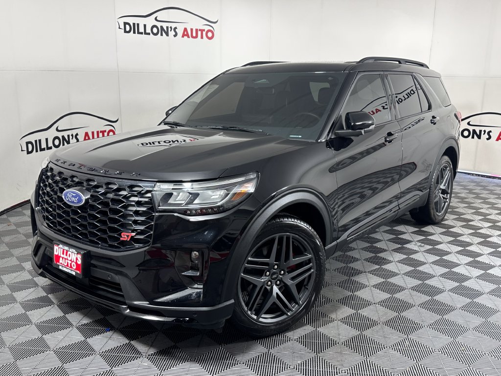 Used 2025 Ford Explorer ST AWD/4WD image 1