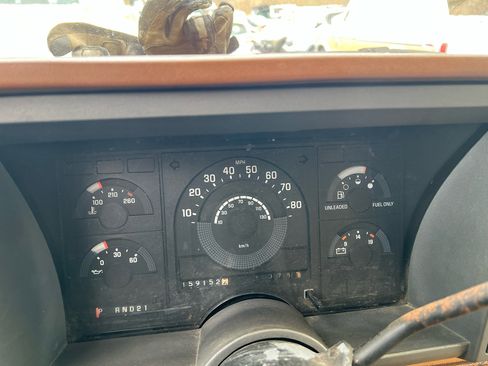 Used 1989 Chevrolet Silverado 3500 4x4 Extended Cab image 9