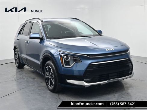 New 2026 Kia Niro SX image 1