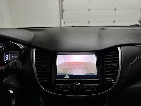 Used 2020 Chevrolet Trax LS w/ Tint and Cruise Package FWD image 26