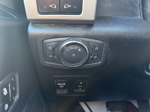 Used 2018 Ford F150 Lariat w/ Equipment Group 501A Mid image 6