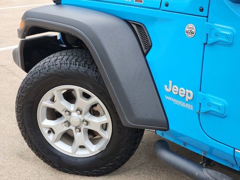 Used 2021 Jeep Wrangler Unlimited Sport image 14