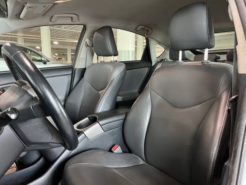 Used 2014 Toyota Prius Prime Advanced FWD image 13