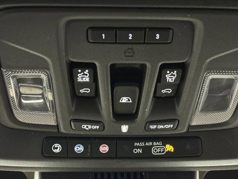 Used 2025 GMC Sierra 3500 Denali w/ Denali Reserve Package image 28