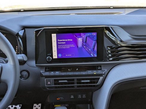 New 2026 Toyota Camry SE w/ Convenience Package FWD image 17